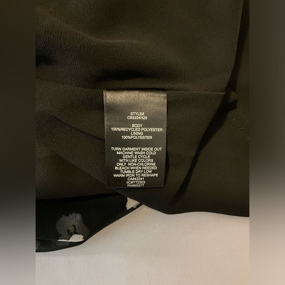 Sanctuary sleeveless blouse - Flower Illusion - Size Large - NWT - Picture 11 of 11